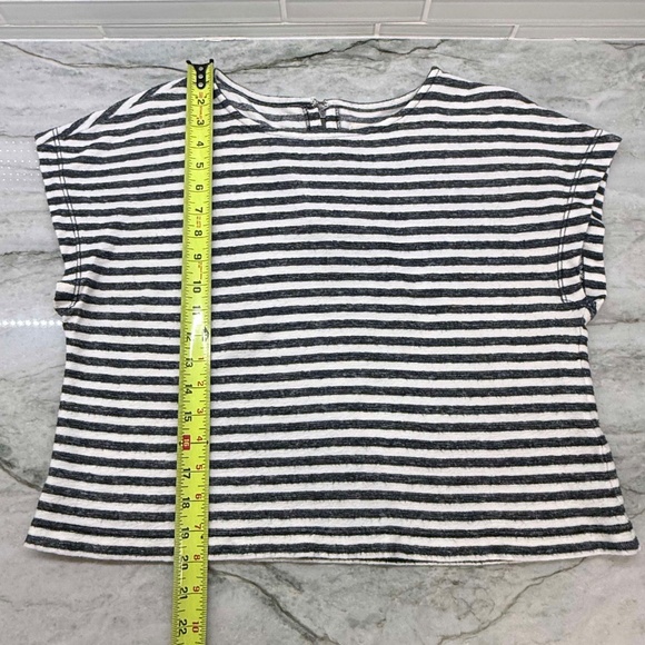 Alice + Olivia Black/White Striped Crop Top Short Sleeve Boat Neck SZ M - Picture 2 of 8
